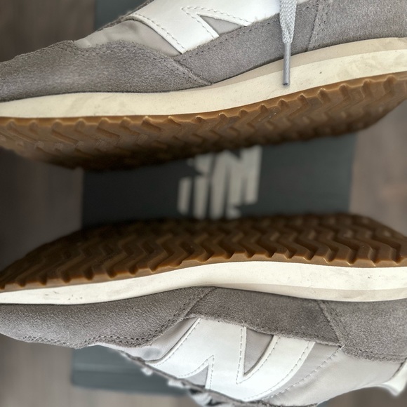 New Balance 237 Sneaker - Picture 6 of 9